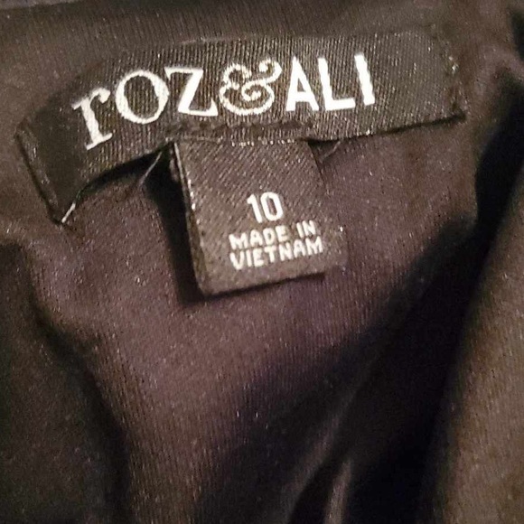 Roz & Ali Flutter Sleeve Floral Jumpsuit in Black/Pink Size 10 - Picture 5 of 5